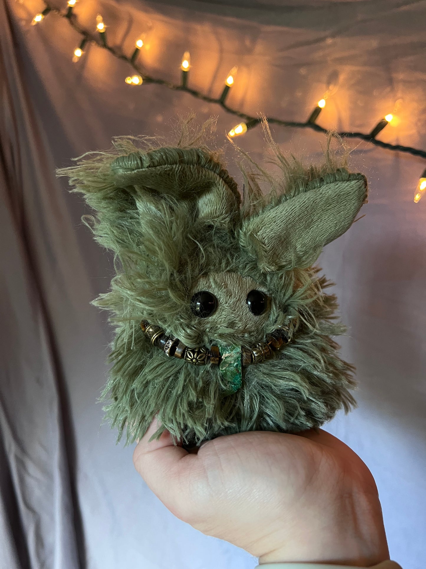 Small Sized Mosslyng Friend